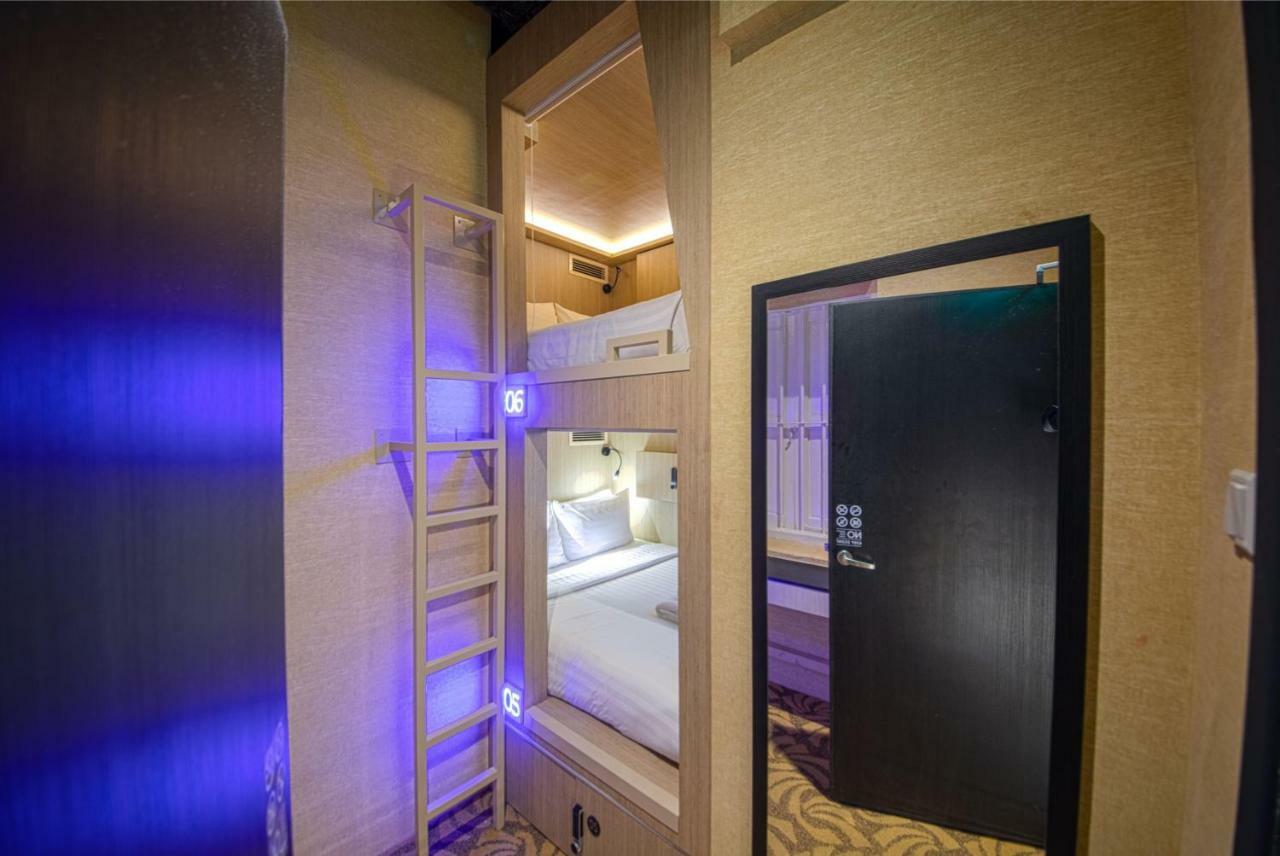 Cube Boutique Capsule Hotel At Kampong Glam Singapore Exterior foto